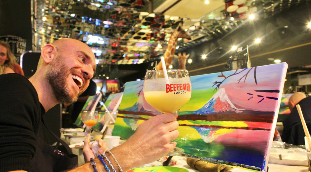 drink and paint happy avec les apéros peinture happy paint à Paris, Lyon, Lille, Marseille, Bordeaux, Strasbourg, Nantes et Toulouse
