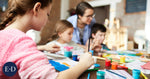 5 initiatives qui utilisent l'art pour aider les autres 🎨